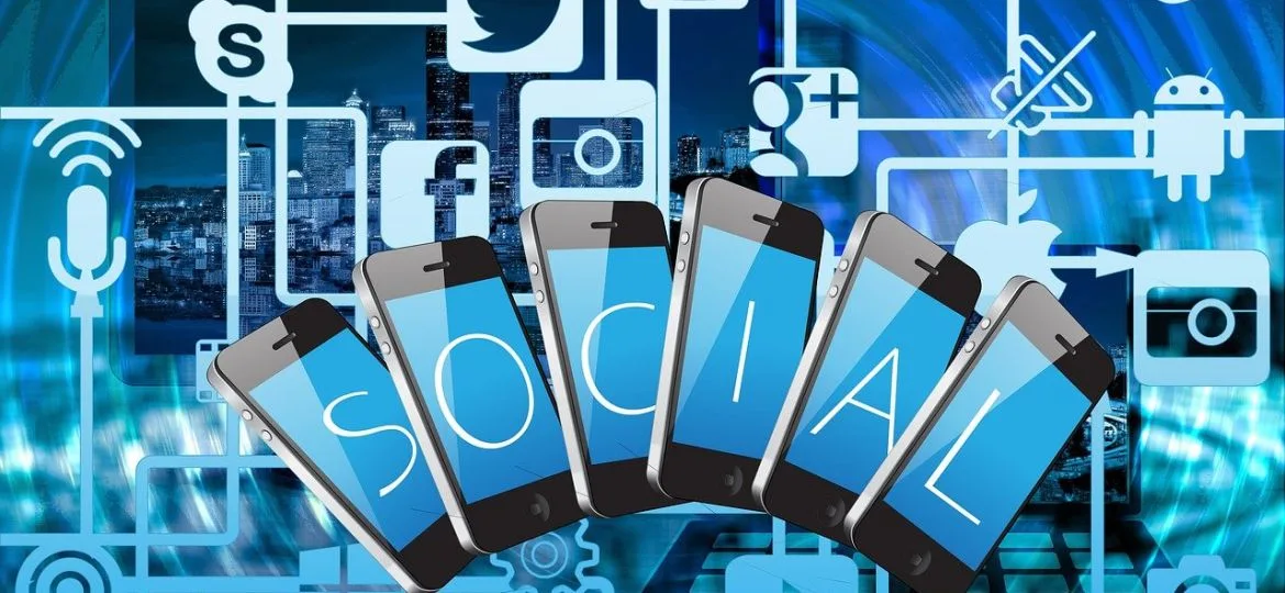social-3064515_1280
